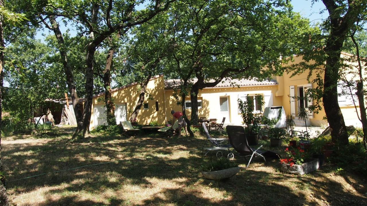 Bed and Breakfast La Cheneraie Vezenobres Exterior foto